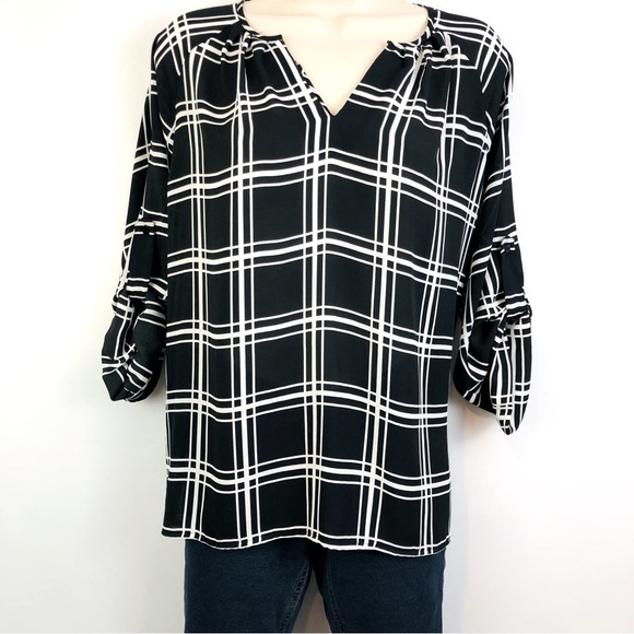 Collective Concepts Black White Plaid Pop Over Top - Picture 16 of 16